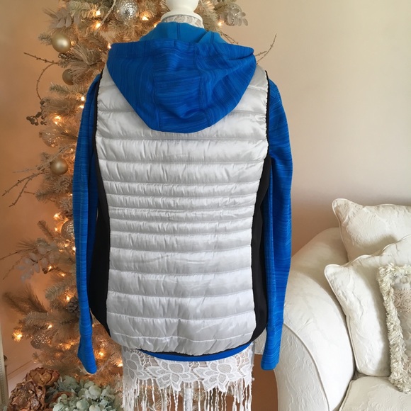 NWOT Xersion silver vest - Picture 2 of 8